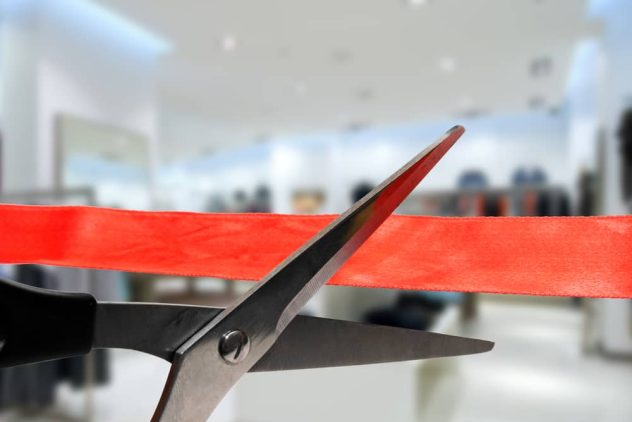 store openning ribbon cutting