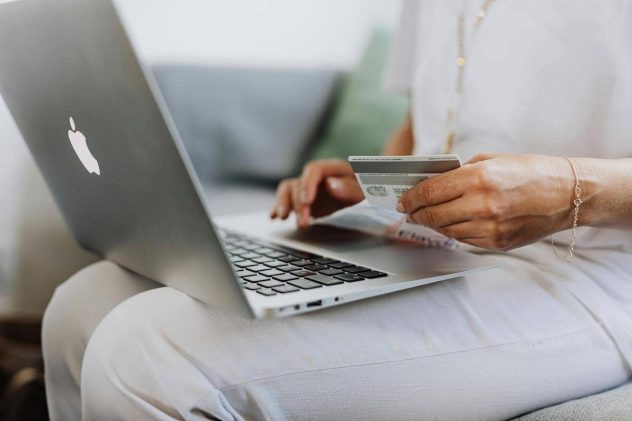 online customer buying